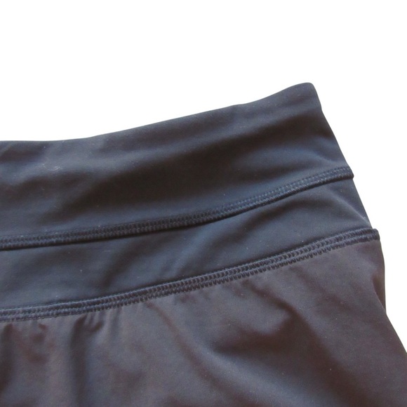 Lululemon Womens Black Athletic Shorts 6 Stretch Built In Lining Sweat Wicking - Picture 3 of 10